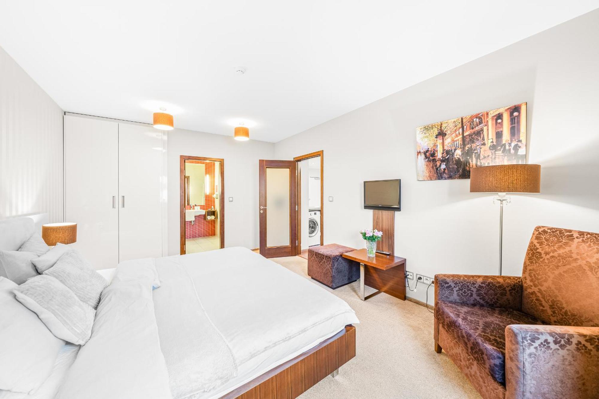 Prostorny Dvoupokojovy 52m2 Apartment